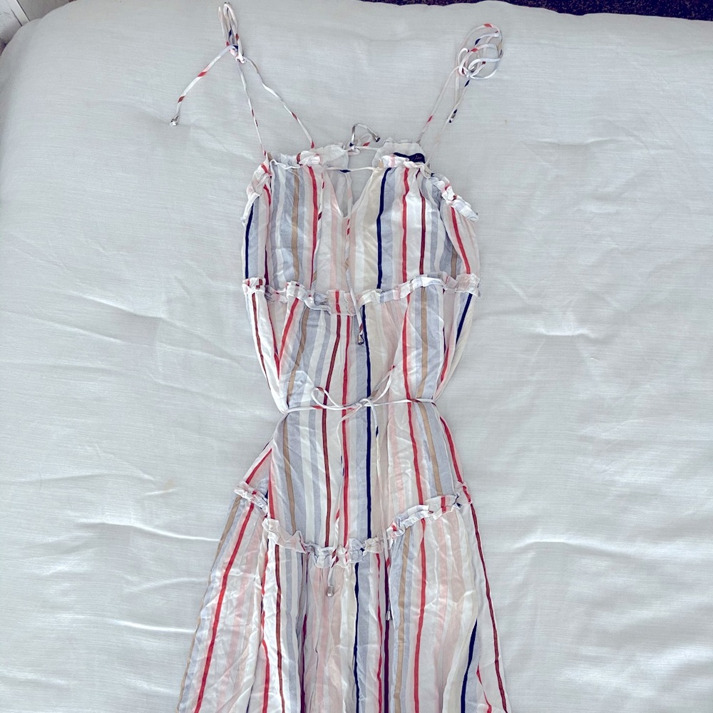 Women’s Mid-Length Flowy Dress